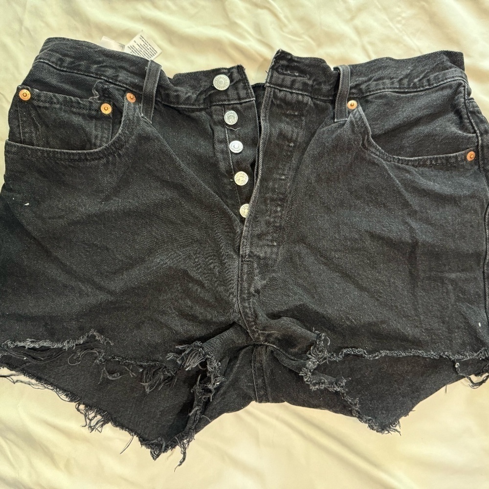 501 Levi Black Denim Jean Shorts  32 Waist
